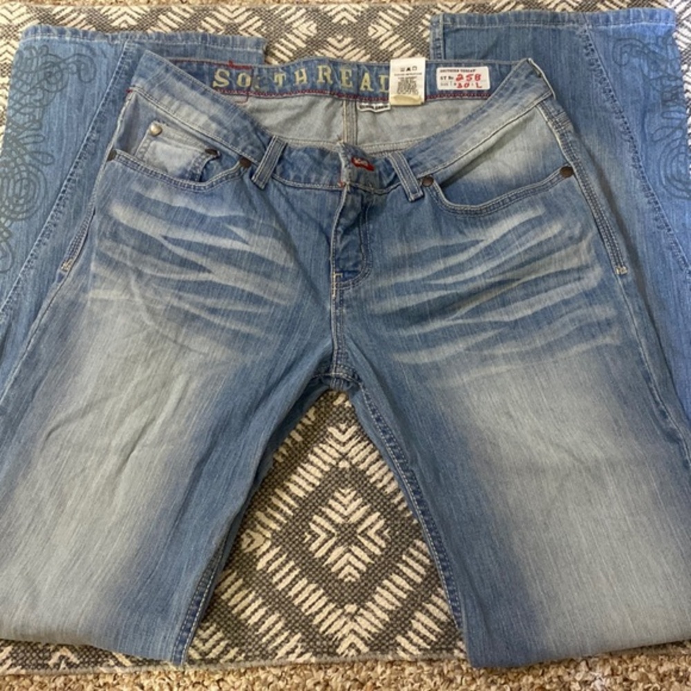 SOUTHERN THREAD St. No. 258 ST/The Drew wide flare with design denim jeans EUC